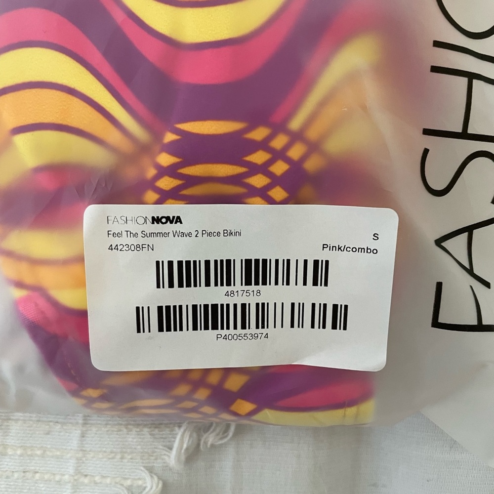 NEW never worn Fashion Nova two piece thong bikini - Picture 6 of 6